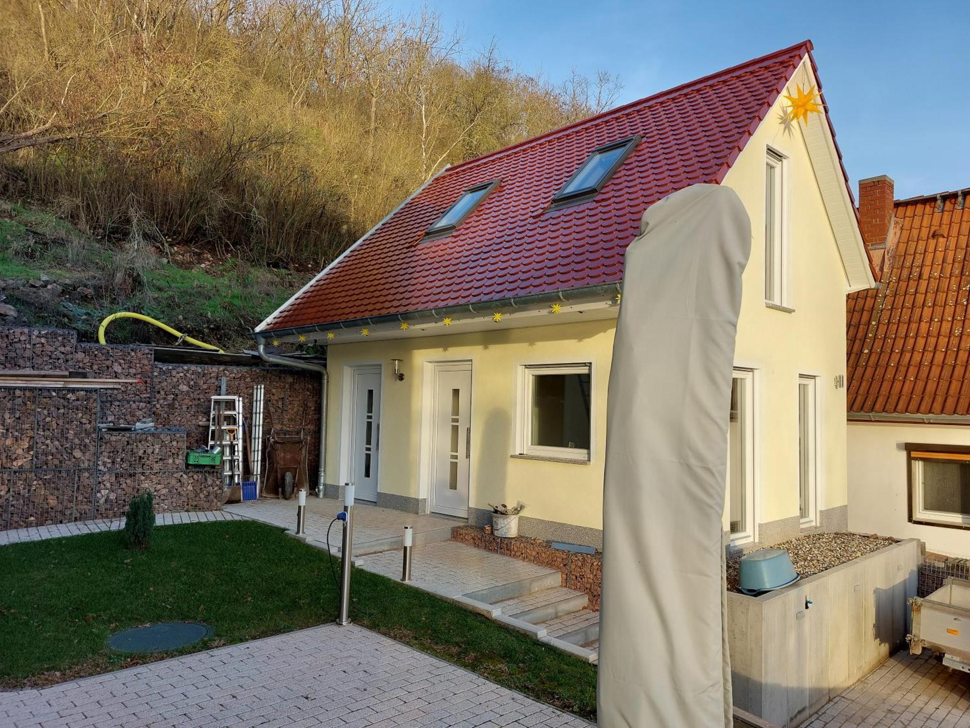 Ferienhaus Saaleblick Wettin Экстерьер фото